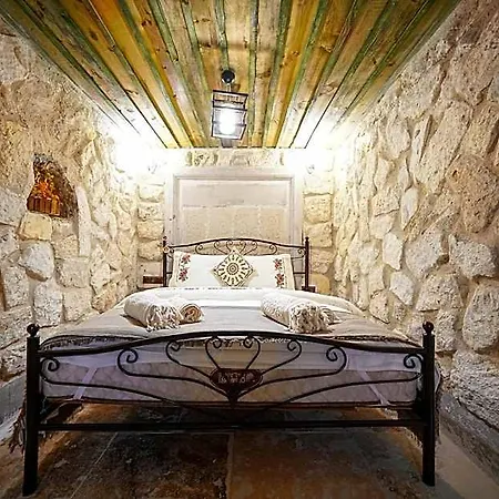 Aysel House 3*
