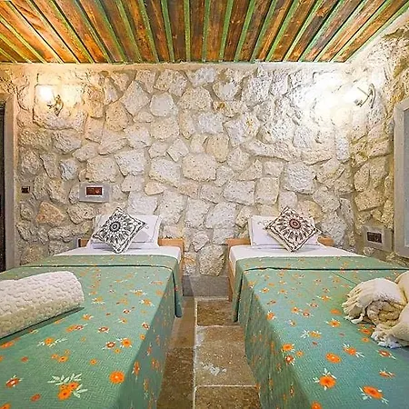 Aysel House 3*
