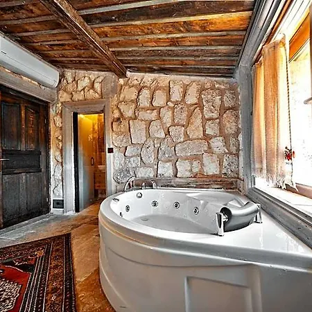 Отель Aysel House