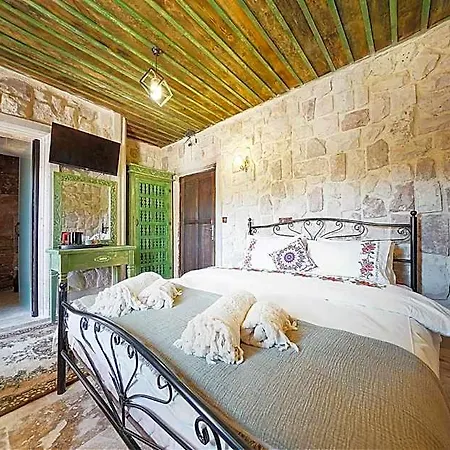 Aysel House 3*